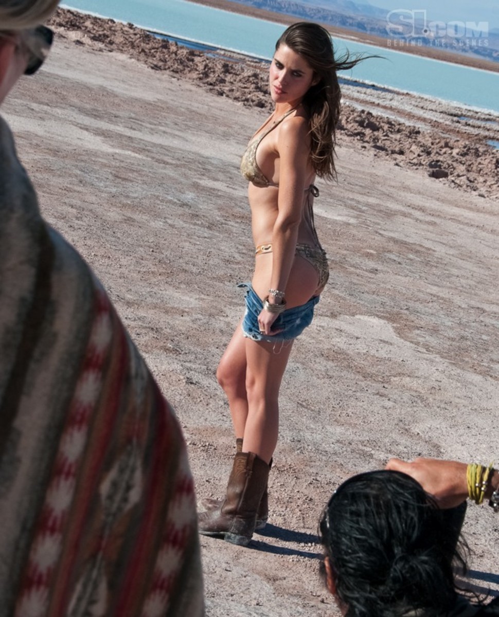 10_zoe-duchesne_behind_06.jpg